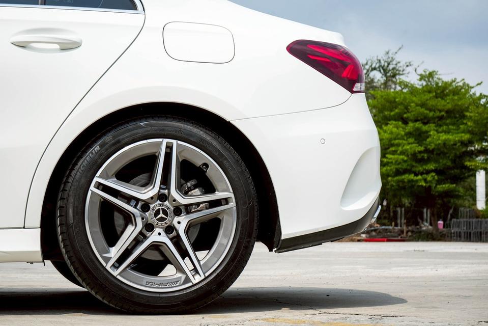 Mercedes-Benz A200 1.3 AMG Dynamic W177 AT 2020 รูปที่ 3