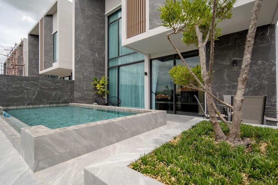 ขายถูกบ้านเดี่ยว 2 ชั้น หมู่บ้านไฮบิวรี่ วัชรพล-รามอินทรา Highbury Watcharapol-Ramindra ขนาด 60 ตรว. 4 นอน 6 น้ำ เป็นบ้านตัวอย่าง บ้านหรู ใกล้รถไฟฟ้า 2