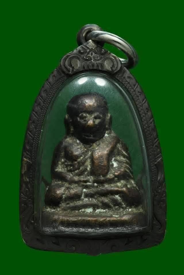 #รูปหล่อหลวงพ่อเงิน วัดบางคลาน จังหวัดพิจิตร“รุ่นปืนแตก ปี 2528”(พิมพ์เศียรโตนิยม)คราบดินเบ้าเดิมๆดูเข้มขังสวยธรรมชาติพระมวลสารเก่ายุคหลวงพ่อเงิน