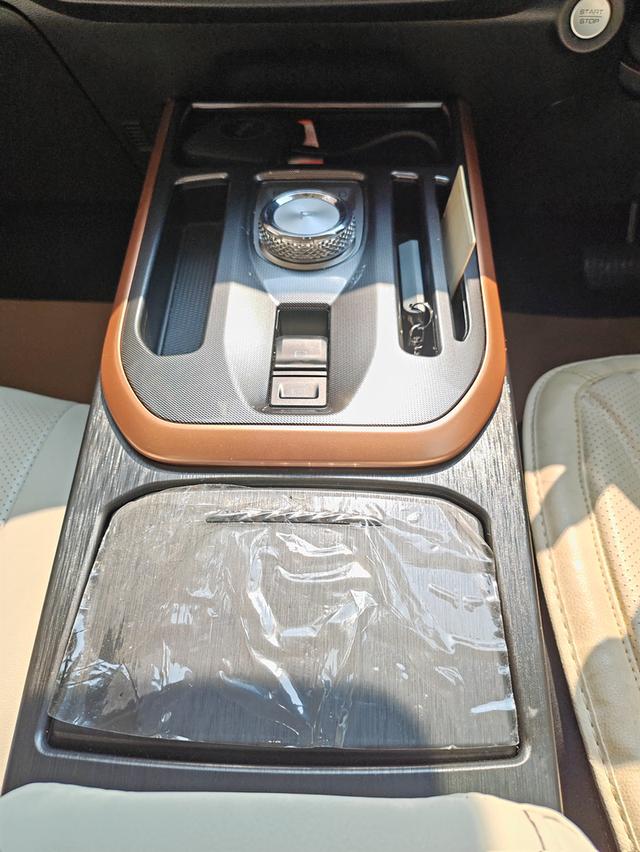 ขาย haval jolion ultra 1.5L hybrid HEV สีดำ ปี 2002 สภาพใหม่ รูปที่ 12