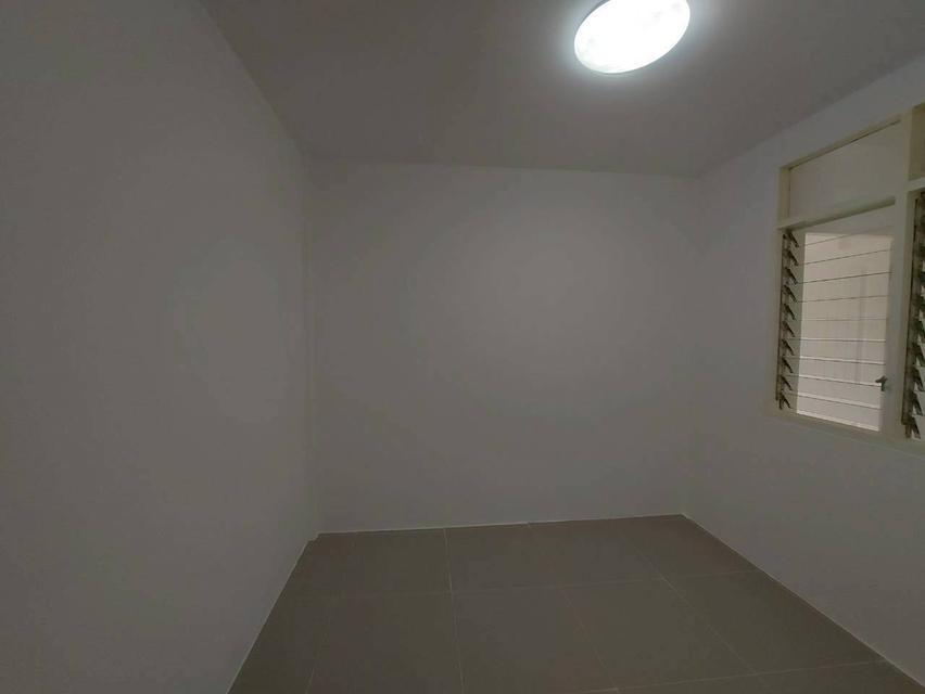 ขายบ้าน 2 ชั้น หมู่บ้านปิยวรารมย์ ไทรน้อย นนทบุรี 5