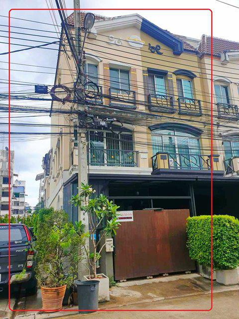 รูป MRT ลำสาลี เดอะมอล์ บางกะปิ กรุงเทพกรีฑา7 โฮมออฟฟิต หัวมุม จอดรถได้มาก พระราม9-รามคำเเหง60 3ชั้น 3นอน 3น้ำ 4แอร์