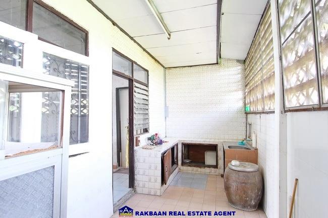 ขาย ทาวน์เฮ้าส์ชั้นเดียว ช.รุ่งเรือง 3 ติวานนท์ 22 (ใกล้ซอยเทพพนม) เนื้อที่ 25 ตรว. 3ห้องนอน 1ห้องน้ำ 1ห้องครัว มุ้งลวด เหล็กดัด พร้อมอยู่ 6