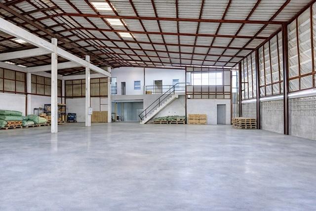 ใกล้รร.อัสสัมชัญธนบุรี 1 กม 450 ตร.ม. บางไผ่ บางแค สาย2-3 หมู่บ้านเศรษฐกิจ โกดังให้เช่า 4 นอน 4 น้ำ 4