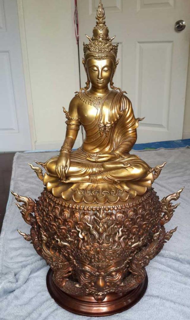 พระบูชา  9 นิ้ว