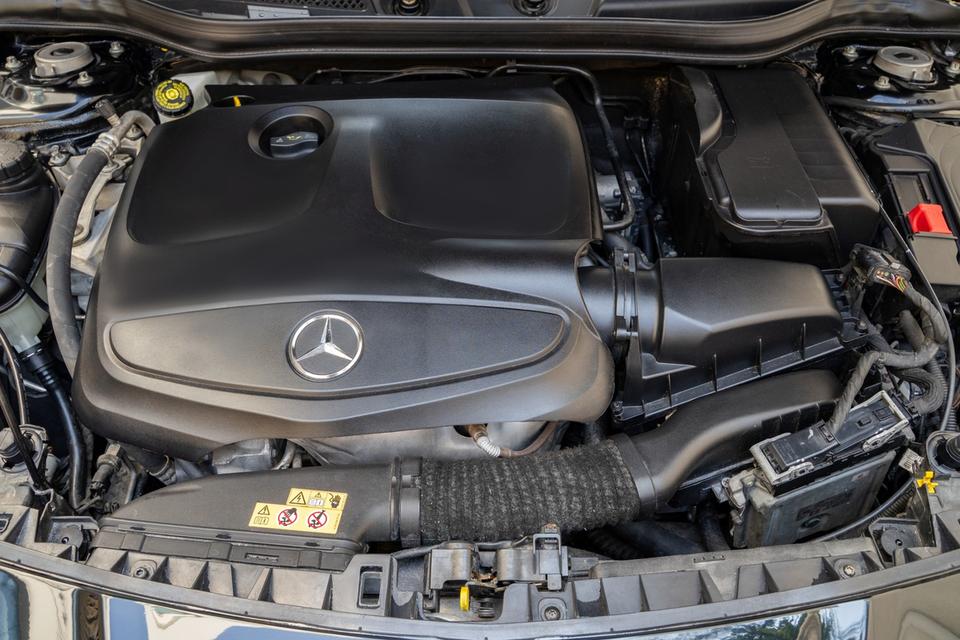2019 Benz CLA250 AMG " White Art Edition " รูปที่ 14