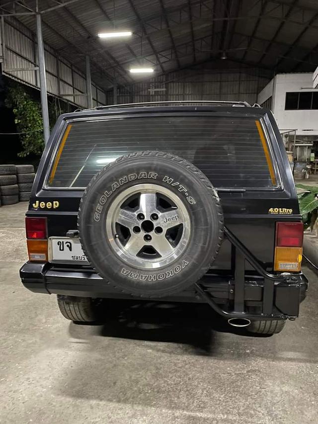 Jeep Cherokee ปี 1996 8