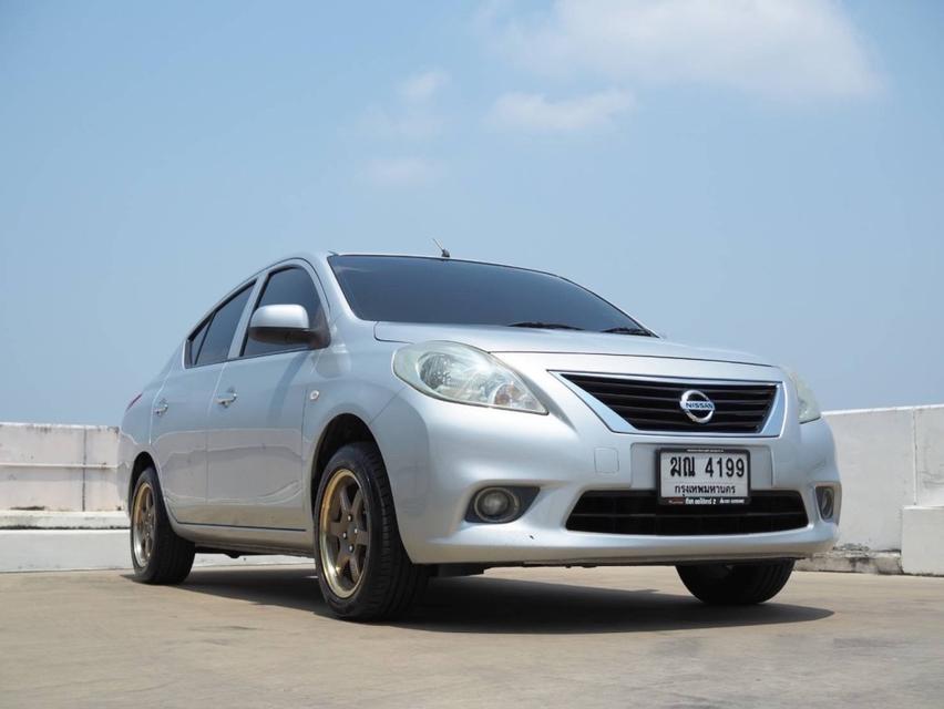 nissan almera 2