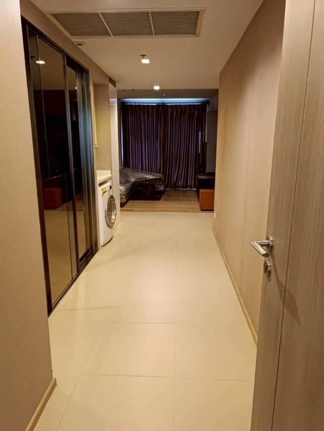Sale / Rent​ Luxury condo HQ  Sukhumvit 55. Size : 100 square metres Floor : 30 2 bedrooms 2 bathrooms Fully furnished Sale with tenants 13