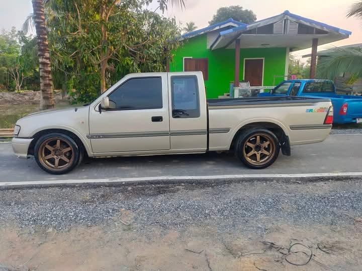 ขายด่วน ISUZU DRAGON EYES