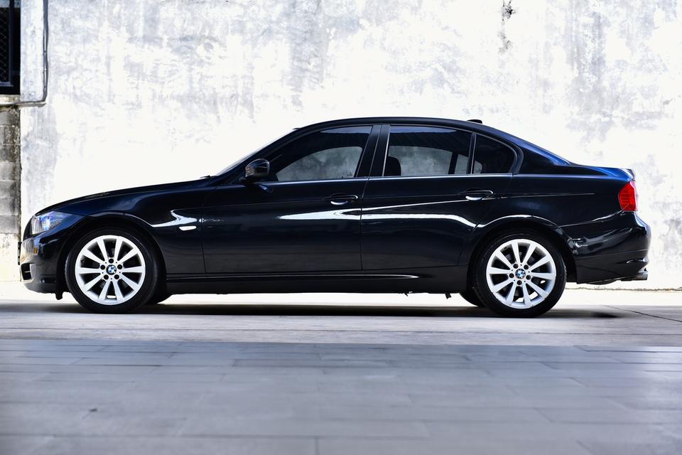 2010 แท้ BMW 320i SE LCI V-Shape E90 ทะเบียนคืน"🎊 รูปที่ 6