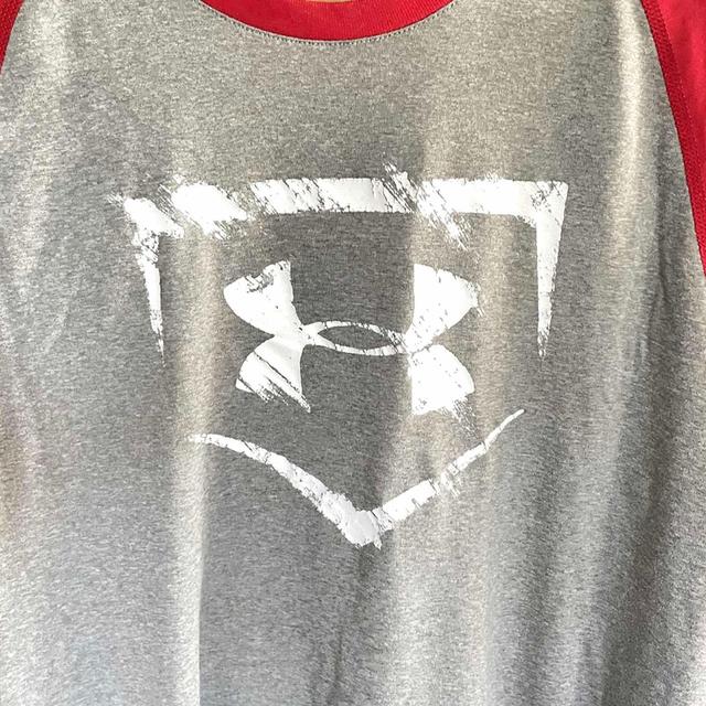 เสื้อกีฬา under armour รูปที่ 3