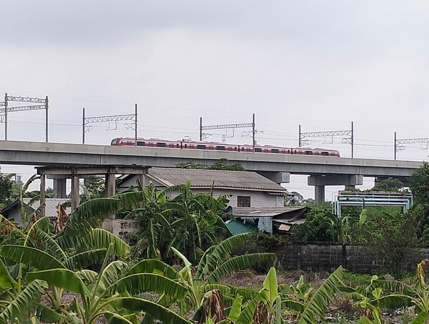 ขายที่ดิน9ไร่  ติดรถไฟฟ้าสายสีแดง ต.ประชาธิปัตย์ อ.ประชาธิปัตย์ จ.ปทุมธานี  6