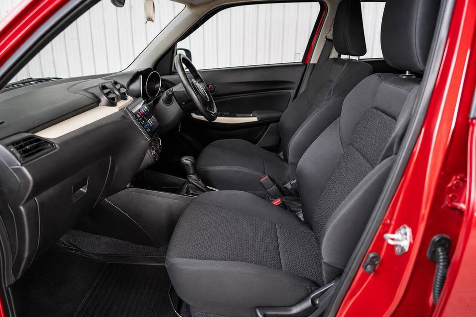 #SUZUKI #SWIFT, 1.2 GL SPORT EDITION ปี 2020 สีแดง โฉม ปี18-ปัจจุบันรถสวย มือเดียวป้ายแดง รูปที่ 9