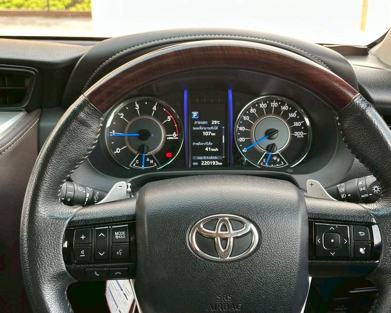 รหัสรถ NP683 Toyota Fortuner 2.4G เกียร์ Auto 2WD สีขาวมุก ปี2019 จด2020 รูปที่ 7