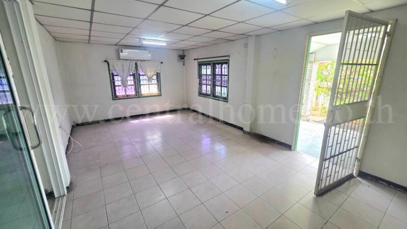 บ้านเดี่ยว ผลพัฒนา ซอยแจ้งวัฒนะ - ปากเกร็ด 37 ใกล้รถไฟฟ้า สถานีศรีรัช 6