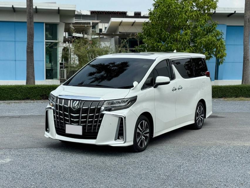 Toyota Alphard 2.5 SC Package ปี 2021 รถใหม่ใช้น้อย ราคาโดนใจ