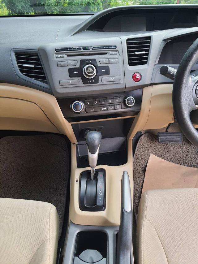 ขาย Honda Civic FB 1.8S ปี 2013 เจ้าของขายเอง มือเดียวออกห้าง สภาพดีเยี่ยม 6