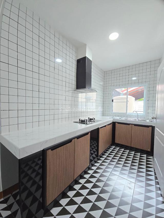 หมู่บ้านบุรีรมย์ เลียบคลองสอง 23 6