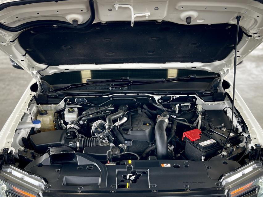 2023 FORD EVEREST 2.0 Bi-Turbo Trend 2WD สีขาว ไมล์ 33089 กม. 19