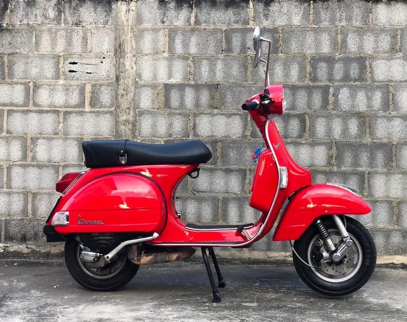 Vespa PX 125 สีแดง ปี 2017