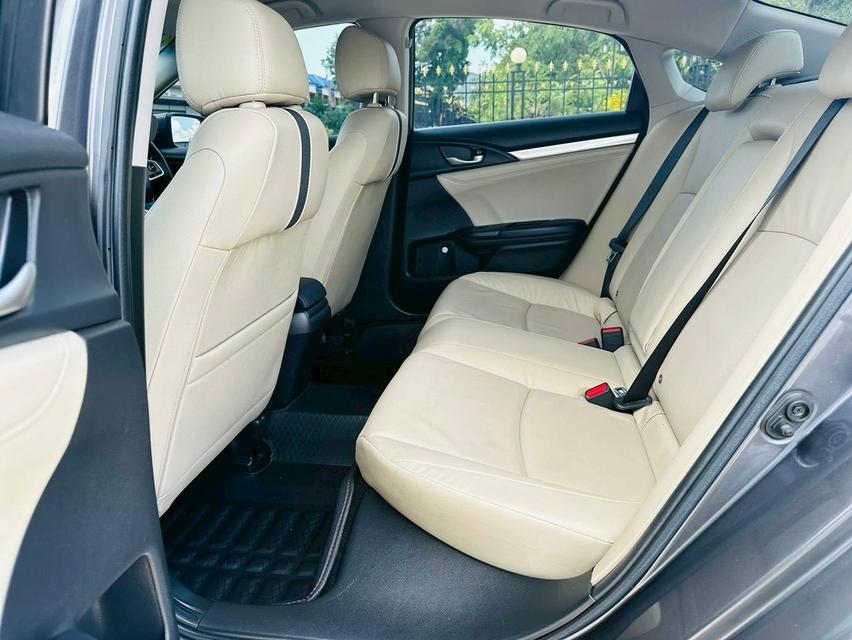 รถบ้าน สวย ราคาดี วิ่งเพียง 20,000โล ใหม่มาก วารันตีหลังการขาย  #รถคันนี้มีรายงานวาตีผลการตรวจสภาพรถ5⭐️⭐️⭐️⭐️⭐️  🔥 หล่อจัดเต็ม วิ่งน้อย เจ้าของมือเดี 12