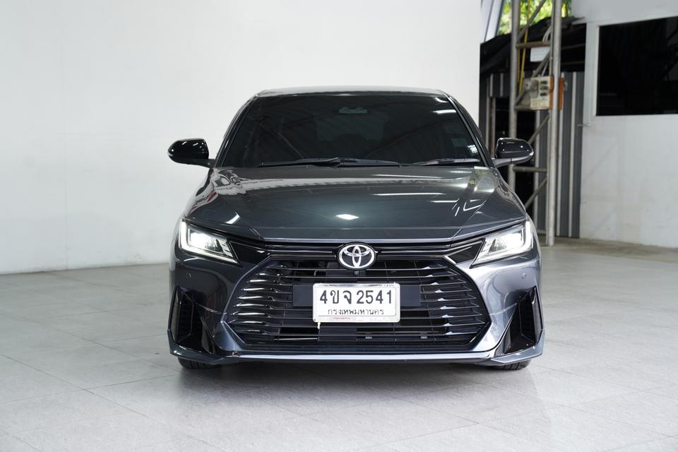 TOYOTA YARIS ATIV 1.2 Premium Luxury AT ปี 2023 สีเทา 13