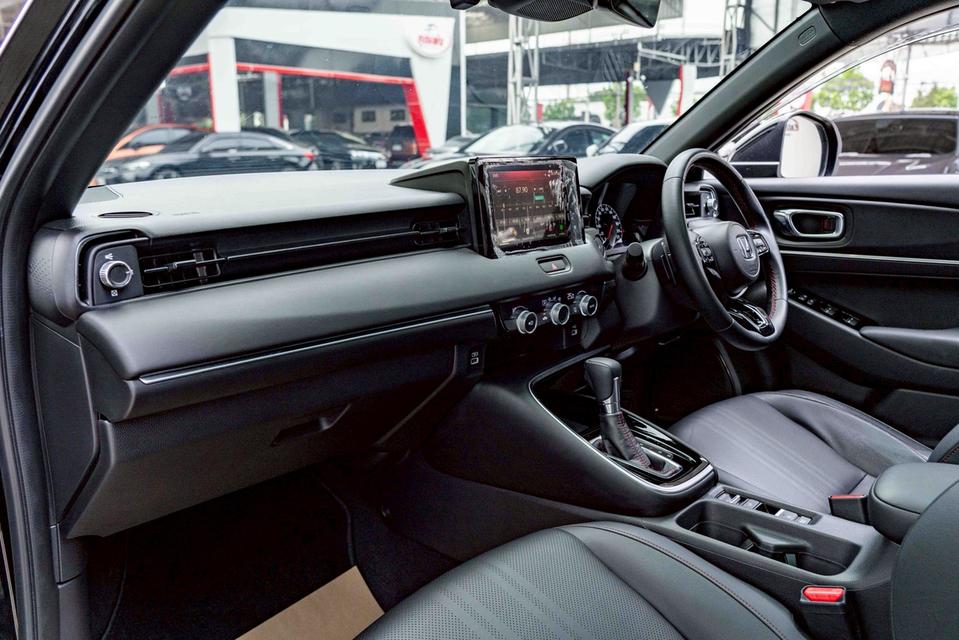 รหัสรถ NP7901 รุ่นรถ : HONDA HR-V 1.5RS EHEVปีรถ : 2023 12