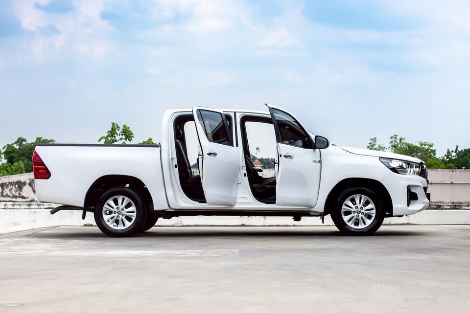 TOYOTA Hilux Revo Double Cab ​Z Edition 2.4J Plus รูปที่ 8
