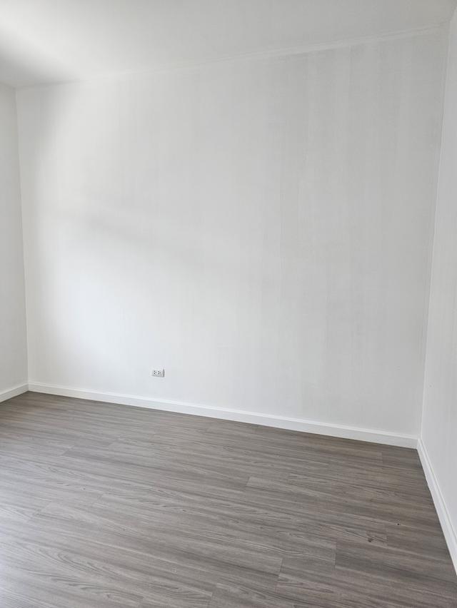 ทาวน์โฮม 2 ชั้น 3 ห้องนอน 2 ห้องน้ำ 6