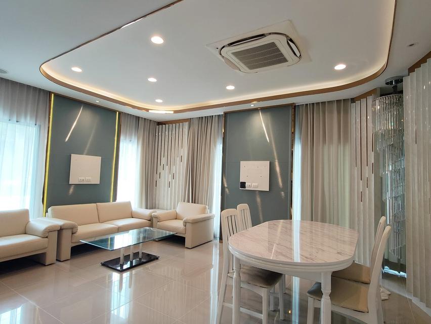 ให้เช่าบ้านเดี่ยวถนนกรุงเทพกรีฑาตัดใหม่ มอเตอร์เวย์ โรงเรียนนานาชาติเวลลิงตันและไบรตัน บ้านกลางเมือง THE EDITION Rama 9- 1