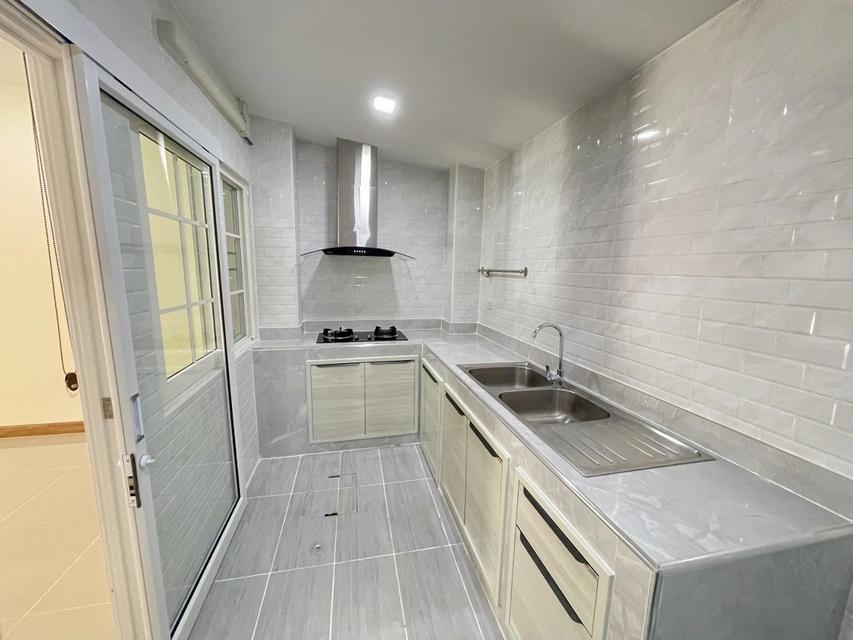 ขายทาวน์เฮ้าส์มือสองนนทบุรี โครงการ โกลเด้นทาวน์ รัตนาธิเบศร์-สถานีรถไฟฟ้าไทรม้า (Golden Town Rattanathibet-Saima Station) เนื้อที่ 21.2 ตร.ว. 6