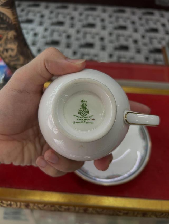 ชุดชา porcelain ปี 1988 made in England สภาพสมบูรณ์ 2