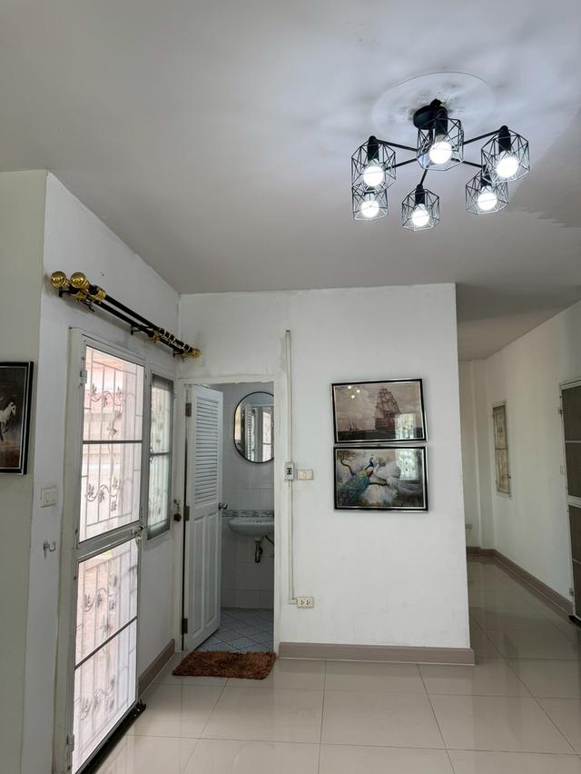 บ้านเดี่ยว2ชั้น หมู่บ้านทองสถิตย์8 9