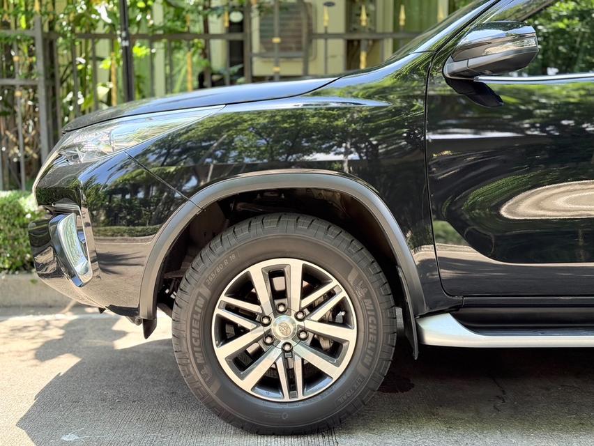 รหัสรถ PJP2528 2019 TOYOTA FORTUNER 2.4 V 4WD สีดำ รูปที่ 19