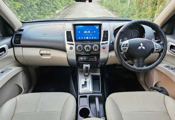 HYUNDAI GRAND STAREX 2.5 VIP   6