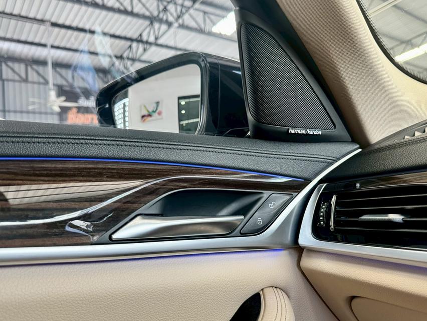 Bmw 520D luxury auto 13