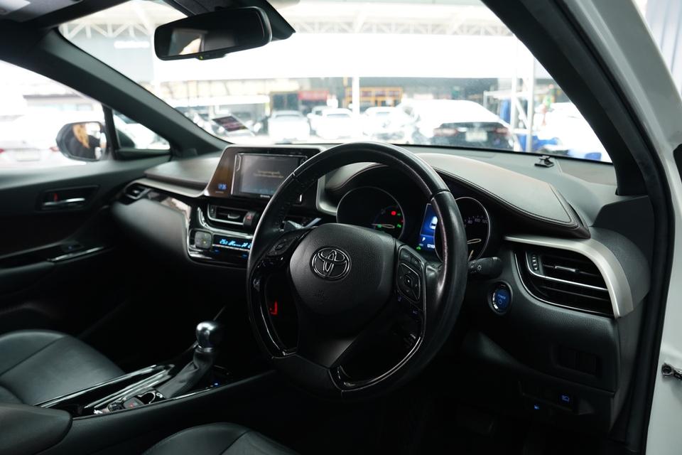 TOYOTA C-HR 1.8 Hybrid High AT ปี 2018 สี ขาว รูปที่ 15