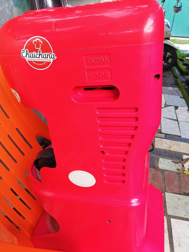 เครื่องไสน้ำแข็งเกล็ดหิมะ บิงซู สีแดง รุ่น Well (หรือที่รู้จักในชื่อเครื่องทำบิงซูสไตล์ไต้หวัน) รูปที่ 6