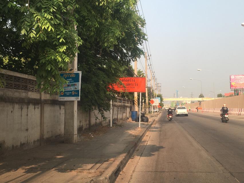 ขายที่ดินกลางเมืองโคราช ติดถนนมิตรภาพใกล้เซ็นทรัลโคราช เนื้อที่ 11-3-97ไร่ หน้ากว้าง 101 เมตร ลึก 165 เมตร ด้านข้างติดซอ 3