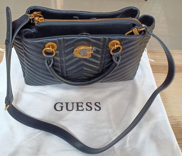 กระเป๋าสะพาย GUESS 2