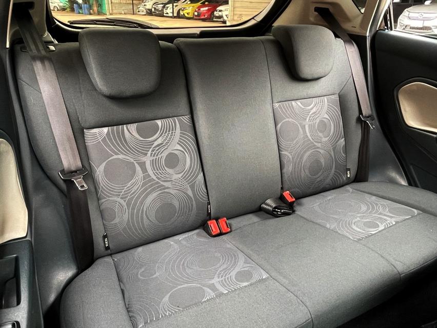 FORD FIESTA 1.6 TREND HATCHBACK ปี 2011 AUTO 12