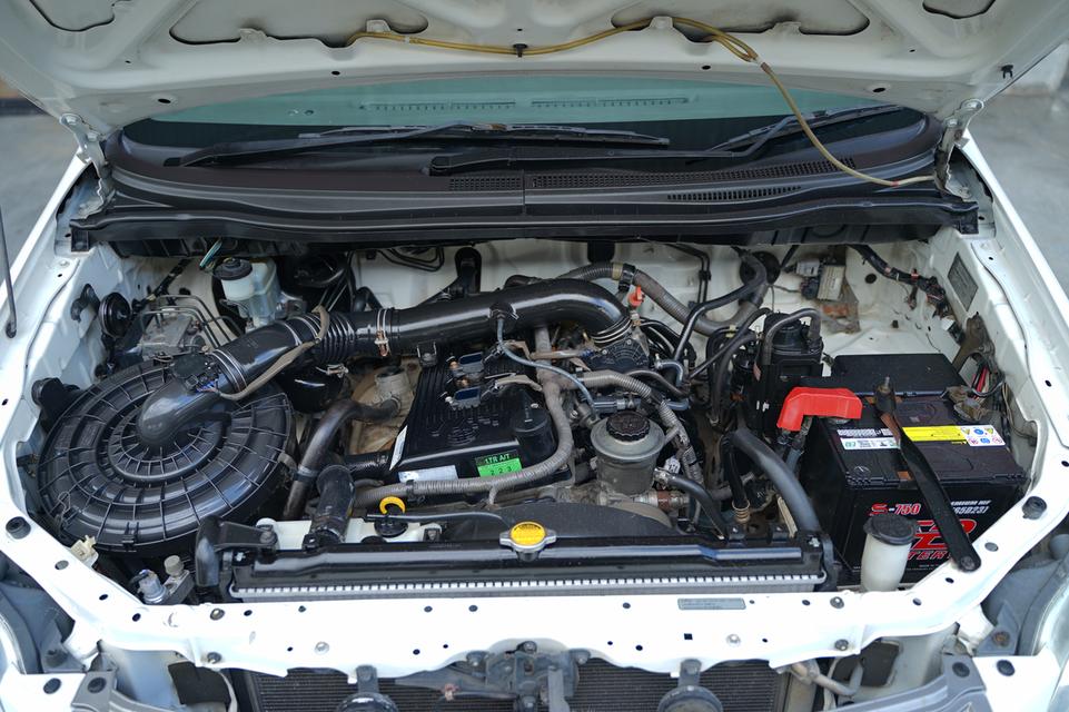 2012 TOYOTA INNOVA 2.0 V