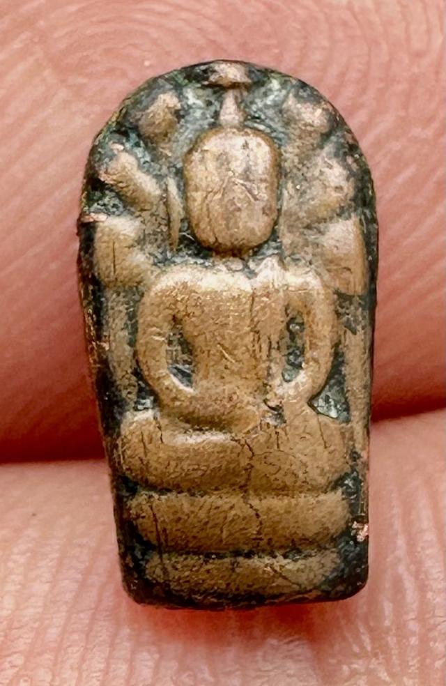 พระนาคปรกใบมะขาม สมเด็จพระพุฒาจารย์(นวม) วัดอนงคารามฯ พิมพ์ฐานสองชั้น (นิยม) เนื้อทองแดงกะไหล่ทอง ปี 2464