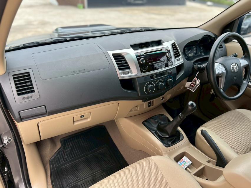 ปี 2014 TOYOTA HILUX VIGO, 2.5 E รถบ้านเจ้าของเดียว 15