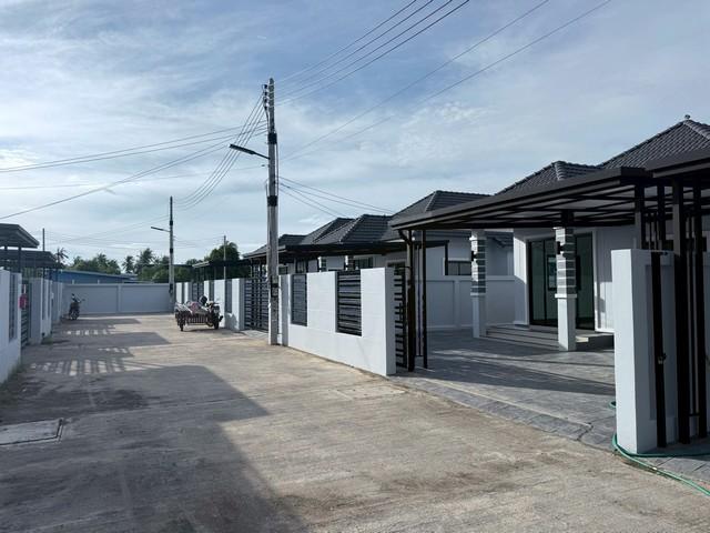 บ้านเดี่ยวชั้นเดียว สร้างใหม่ โรงโป๊ะ ซอยโรงเรียนศรีสุวิช - พัทยา 2