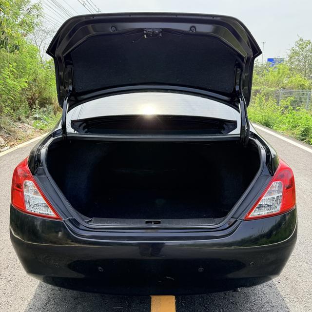 NISSAN ALMARA VL TOP AUTO 2013 ✅ไม่เคยชน ไม่เคยคว่ำ น้ำไม่ท่วม ไม่แก็ส ❇️ปุ่มสตาร์ท ภายในสะอาด ✅Aisbag ABS รถดีพร้อมใช้ ❇️เล่มสวยพร้อมโอน รูปที่ 15