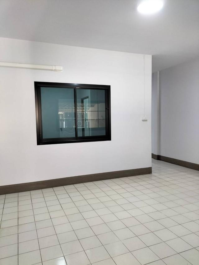 🏠 ขายบ้านทาวน์เฮ้าส์ชั้นเดียว ใกล้ตลาดข่วงสันกำแพง | Single-Storey Townhouse for Sale 3