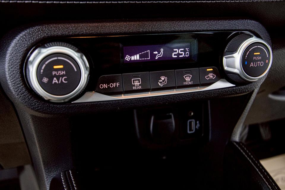 รหัสรถ 5B649 KICKS: 1.2 V 2020 12