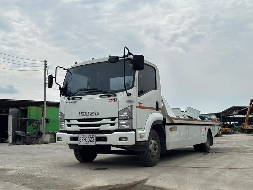 Isuzu FRR-210 ปี 2022 สภาพนางฟ้า 3